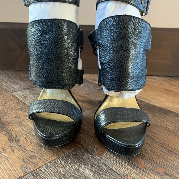 Report Signature Randolph Black Heels - Picture 5 of 9